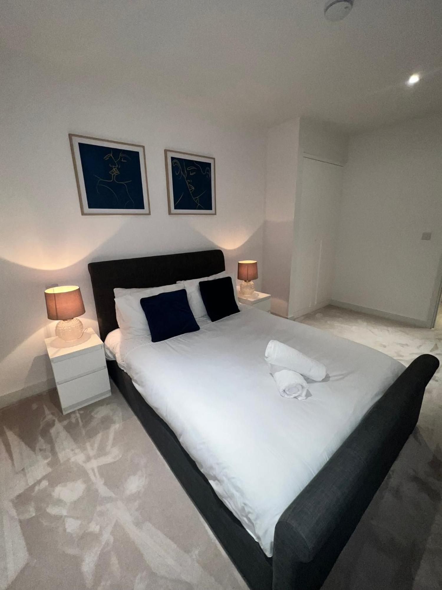 Stylish Apartment Docklands Londen Buitenkant foto