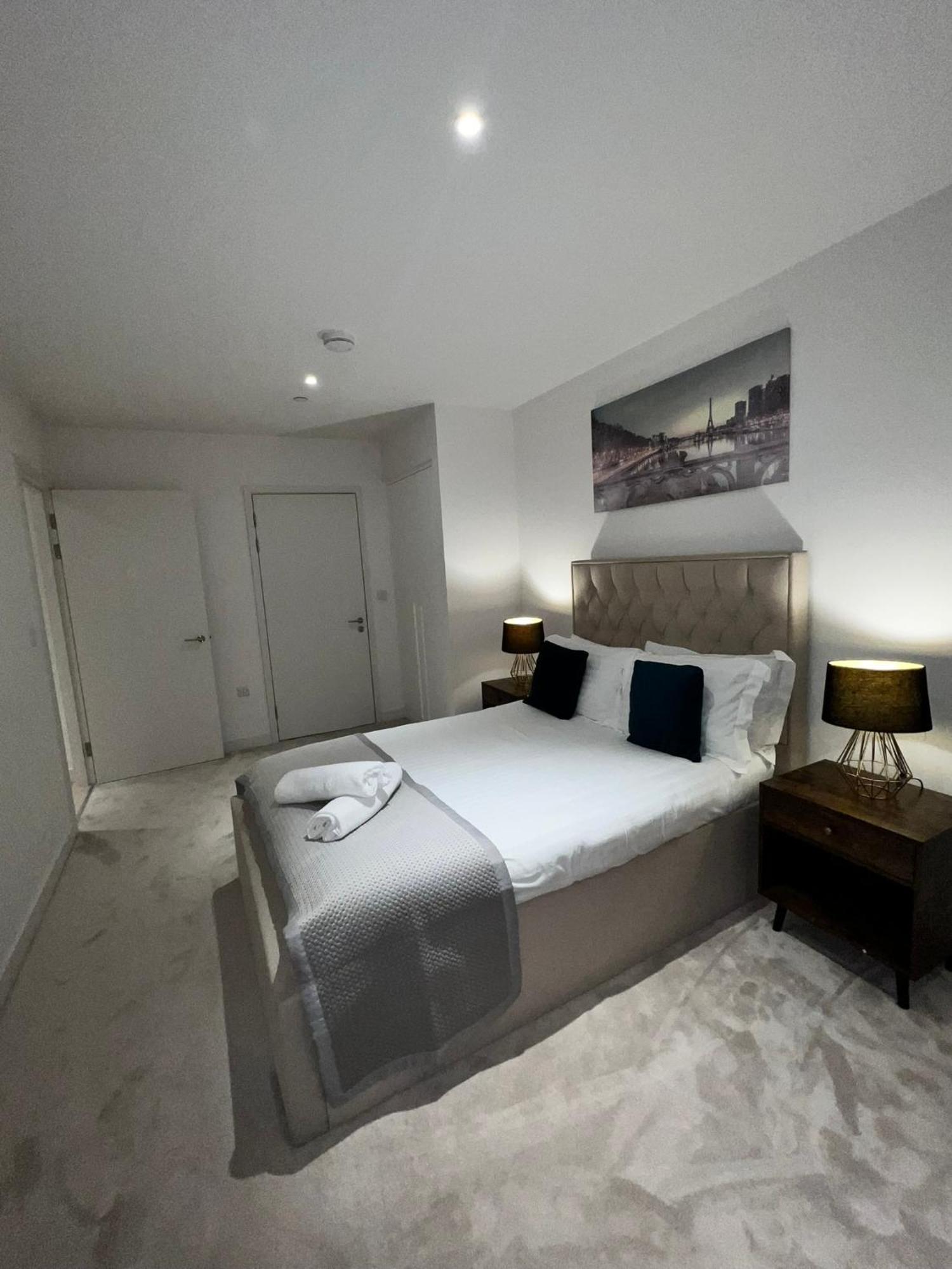 Stylish Apartment Docklands Londen Buitenkant foto