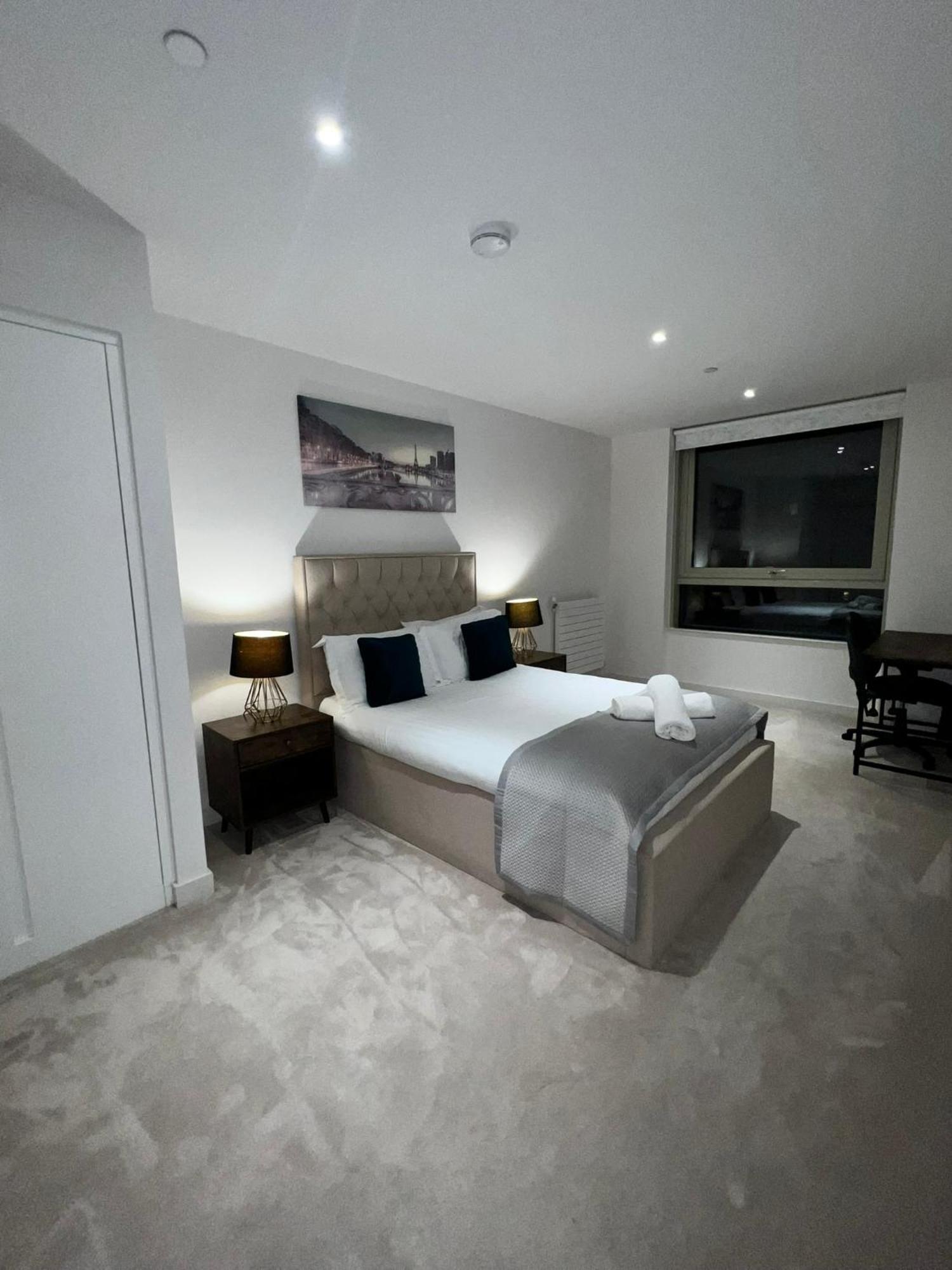 Stylish Apartment Docklands Londen Buitenkant foto